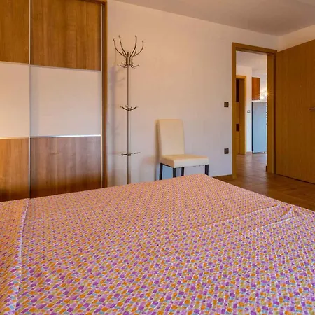 In 39172 Apartment *