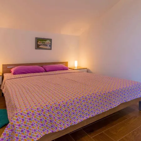 Apartment In 39172 Crikvenica