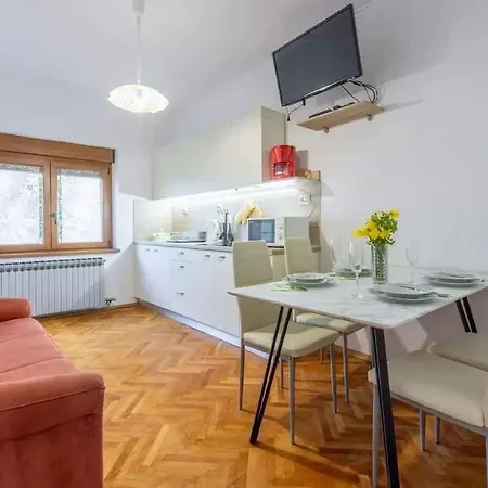 In 39172 Apartment Crikvenica