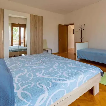 In 39172 Apartment