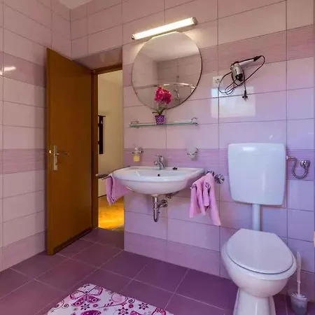 In 39172
